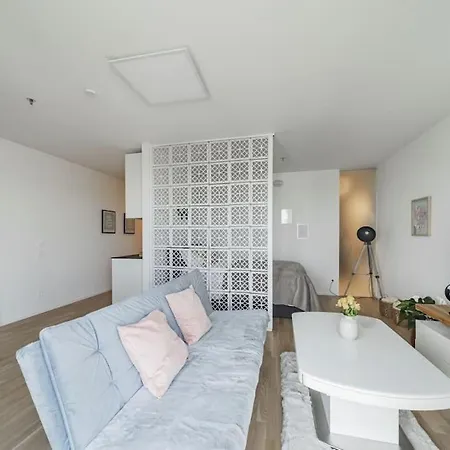 City Sky Studio Mit Balkon Wien Exterior foto
